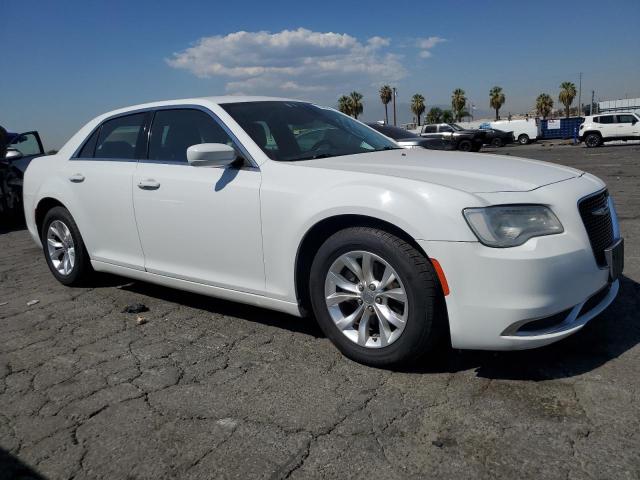 Photo 4 from auction – 2015 CHRYSLER 300 LIMITE with VIN 2C3CCAAG5FH735832
