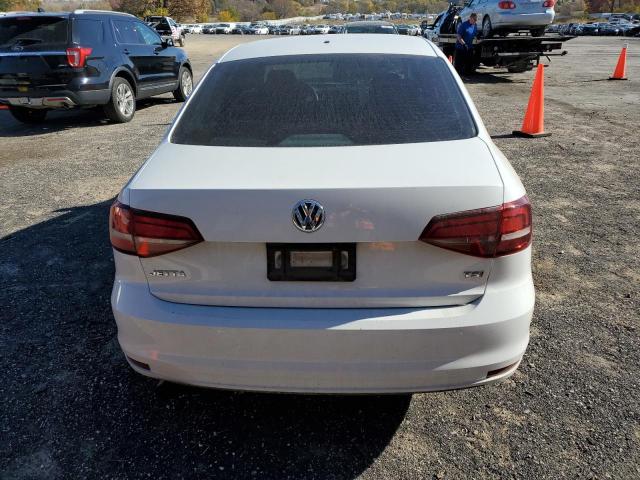 Photo 6 from auction – 2018 VOLKSWAGEN JETTA S with VIN 3VW2B7AJ0JM229860