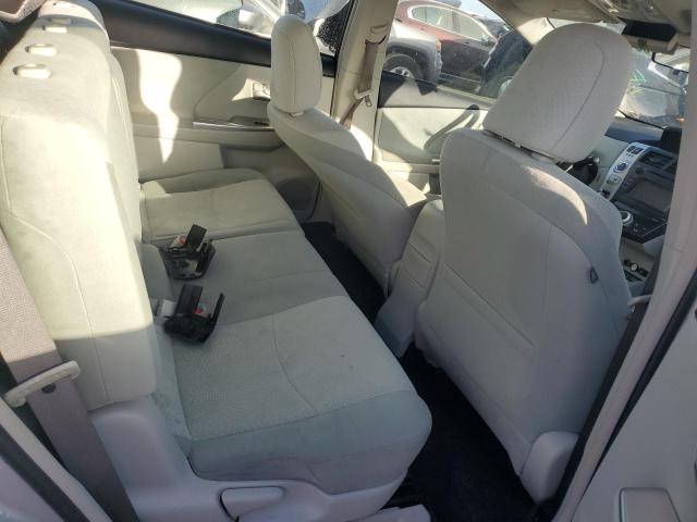 Photo 11 from auction – 2013 TOYOTA PRIUS V with VIN JTDZN3EU2D3225272
