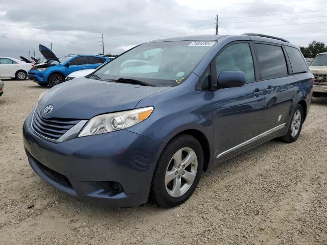 TOYOTA SIENNA LE 2015 with VIN 5TDKK3DC8FS572996 - Photo from auction