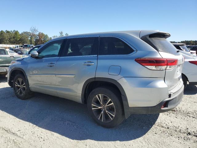 Фото 2 с аукциона – 2018 TOYOTA HIGHLANDER с VIN 5TDBZRFH6JS913330
