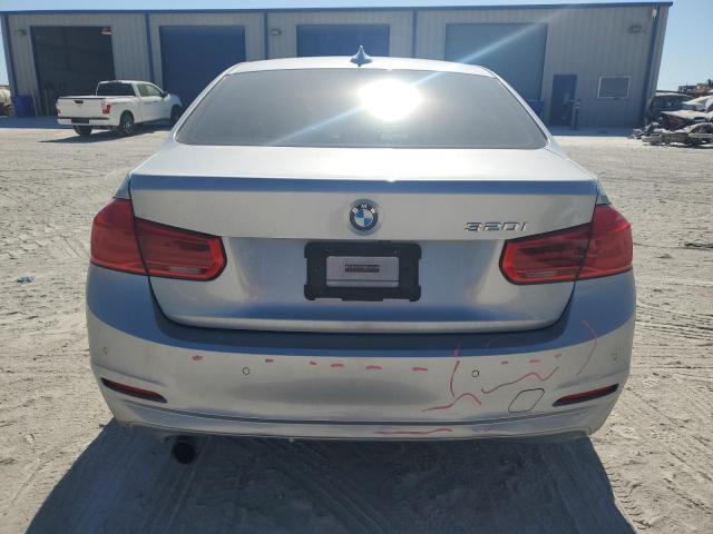 Photo 6 from auction – 2017 BMW 320 I with VIN WBA8E1G50HNU12801