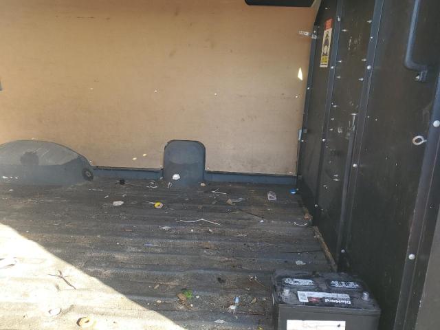 Photo 11 from auction – 2010 FORD ECONOLINE with VIN 1FTNE1EW4ADA91505