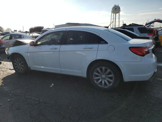 Photo 2 from auction – 2014 CHRYSLER 200 TOURIN with VIN 1C3CCBBG7EN115316
