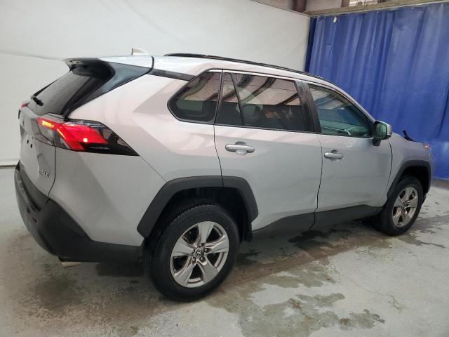 Photo 3 from auction – 2023 TOYOTA RAV4 XLE with VIN 2T3W1RFV6PC227117