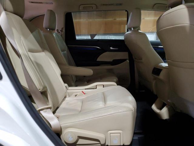 Photo 11 from auction – 2016 TOYOTA HIGHLANDER with VIN 5TDDKRFHXGS227071