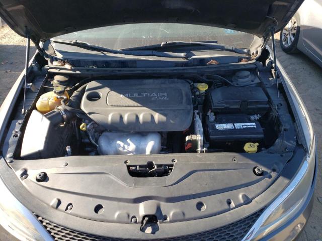 Photo 11 from auction – 2015 CHRYSLER 200 LIMITE with VIN 1C3CCCAB9FN710343