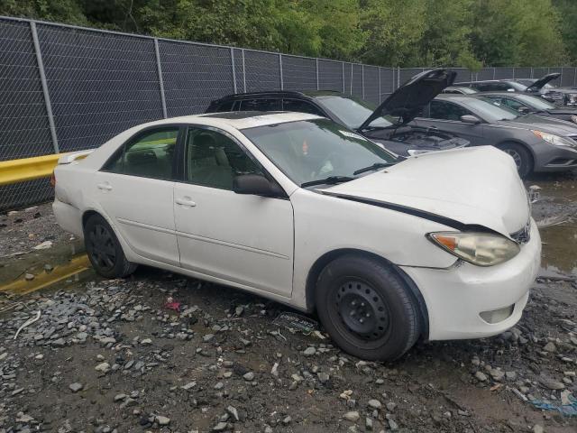 Photo 4 from auction – 2005 TOYOTA CAMRY LE with VIN 4T1BE32K85U559799