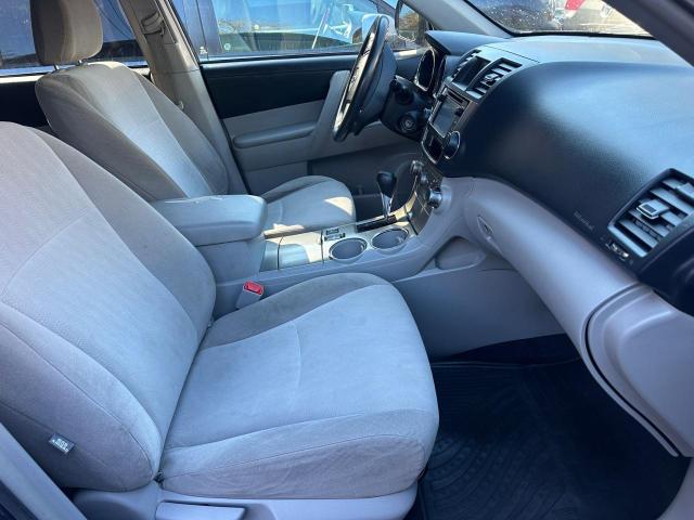 Foto 5 de la subasta – 2013 TOYOTA HIGHLANDER con VIN 5TDBK3EH4DS188804