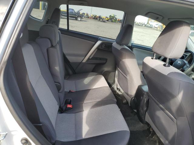 Photo 10 from auction – 2015 TOYOTA RAV4 LE with VIN 2T3BFREV5FW239824