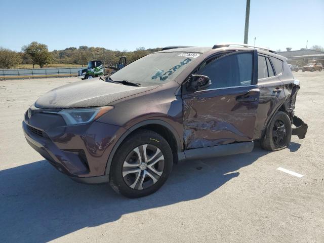 TOYOTA RAV4 LE 2017 مع رقم تعريف المركبة 2T3BFREV6HW627082 - صورة من المزاد