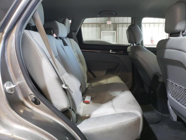 Photo 11 from auction – 2013 KIA SORENTO LX with VIN 5XYKTDA22DG349846