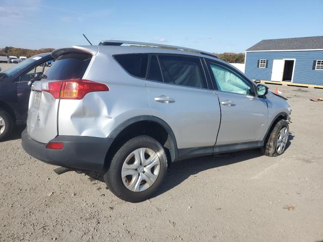 Photo 3 from auction – 2014 TOYOTA RAV4 LE with VIN 2T3BFREV8EW158427