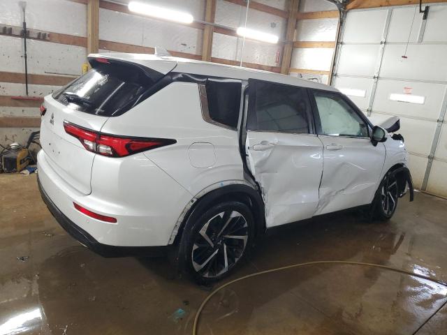 Photo 3 from auction – 2022 MITSUBISHI OUTLANDER with VIN JA4J4TA85NZ026928