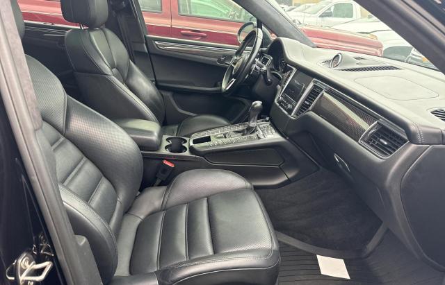 Photo 5 from auction – 2017 PORSCHE MACAN TURB with VIN WP1AF2A53HLB60116