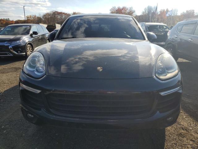Photo 5 from auction – 2016 PORSCHE CAYENNE with VIN WP1AA2A25GKA37622