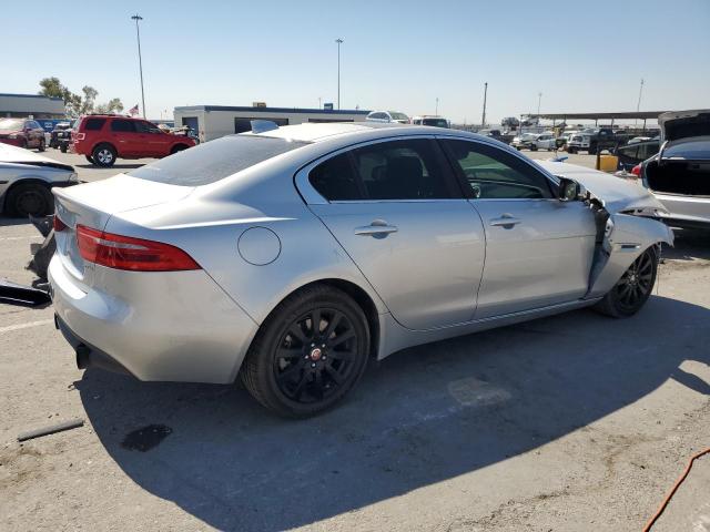 صورة رقم 3 من المزاد - 2019 JAGUAR XE مع VIN SAJAR4FX6KCP49670