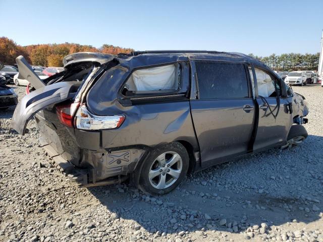 Photo 3 from auction – 2016 TOYOTA SIENNA LE with VIN 5TDKK3DC5GS702122