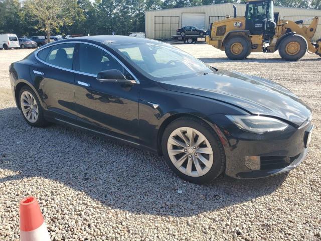 Photo 4 from auction – 2017 TESLA MODEL S with VIN 5YJSA1E13HF198826