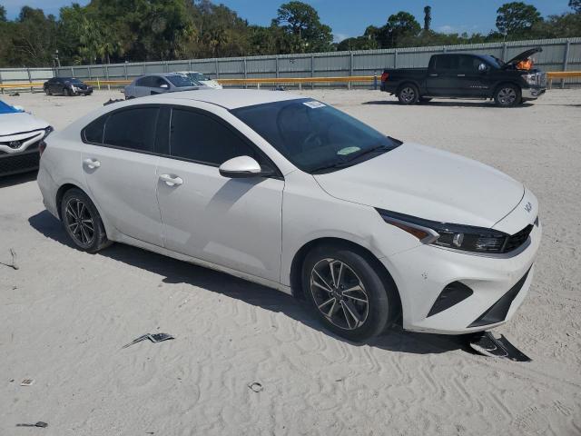 Photo 4 from auction – 2022 KIA FORTE FE with VIN 3KPF24AD6NE431048