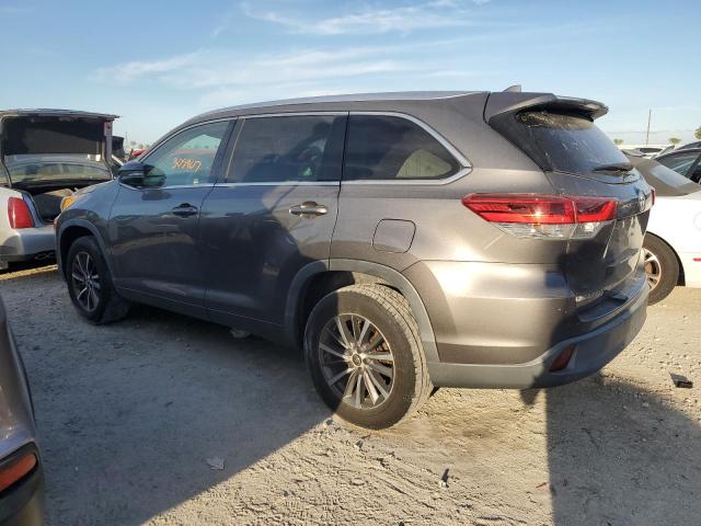 Photo 2 from auction – 2017 TOYOTA HIGHLANDER with VIN 5TDKZRFH1HS190528