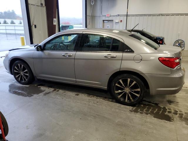 Photo 2 from auction – 2013 CHRYSLER 200 TOURIN with VIN 1C3CCBBB6DN509666