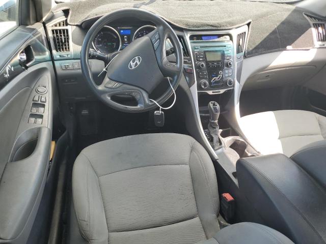 Photo 8 from auction – 2011 HYUNDAI SONATA HYB with VIN KMHEC4A45BA005371