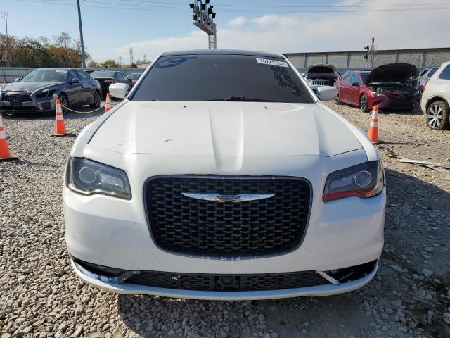 Photo 5 from auction – 2016 CHRYSLER 300 S with VIN 2C3CCABT0GH183394