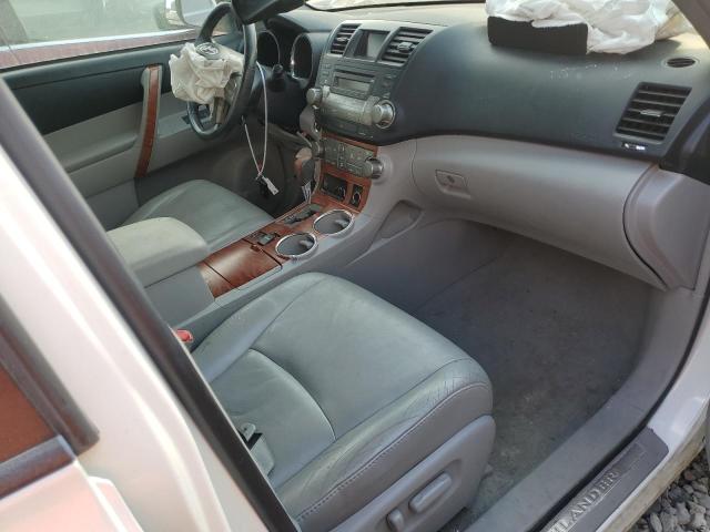 Photo 8 from auction – 2010 TOYOTA HIGHLANDER with VIN 5TDDK3EH4AS019029