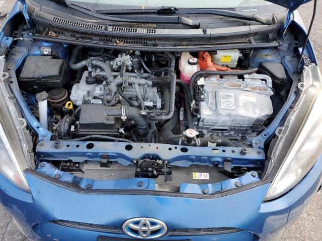 Photo 11 from auction – 2018 TOYOTA PRIUS C with VIN JTDKDTB32J1600732