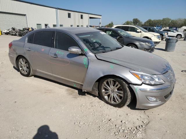 Photo 4 from auction – 2012 HYUNDAI GENESIS 5. with VIN KMHGC4DH2CU193483