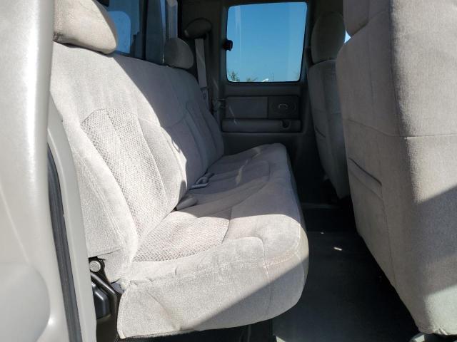 Photo 10 from auction – 2000 CHEVROLET SILVERADO with VIN 2GCEC19T1Y1120454