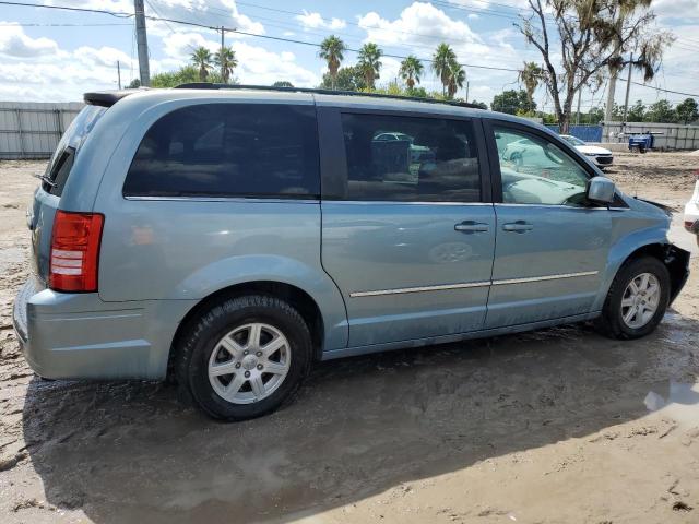 Photo 3 from auction – 2010 CHRYSLER TOWN & COU with VIN 2A4RR5D1XAR284946