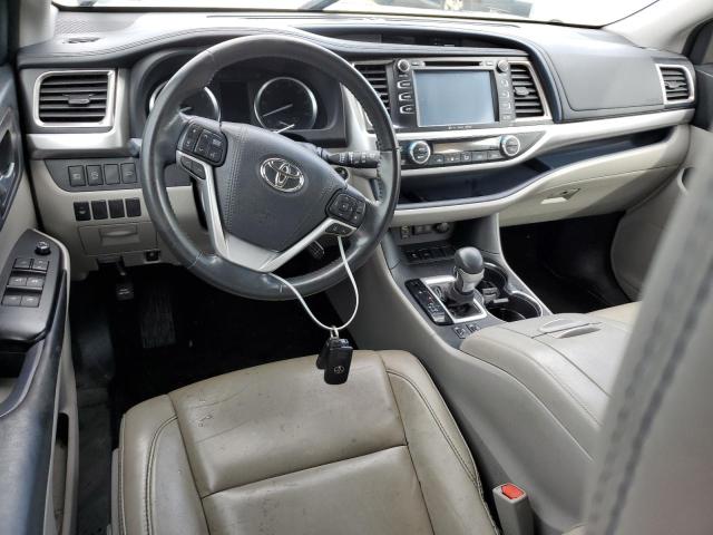 Photo 8 from auction – 2018 TOYOTA HIGHLANDER with VIN 5TDKZRFH6JS239289