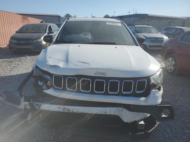 Photo 5 from auction – 2024 JEEP COMPASS LA with VIN 3C4NJDFN0RT101200
