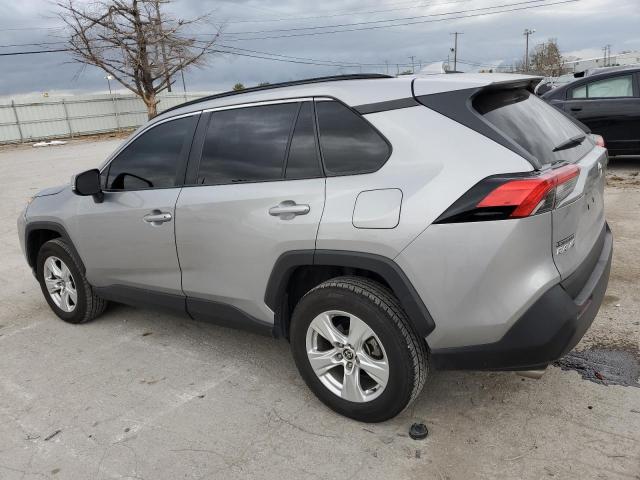 Photo 2 from auction – 2021 TOYOTA RAV4 XLE with VIN 2T3W1RFVXMC112077