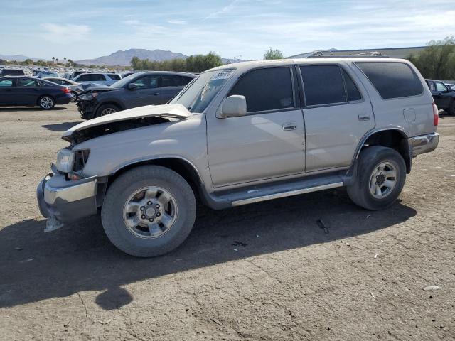 TOYOTA 4RUNNER SR 2000 with VIN JT3GN86R8Y0179098 - Photo from auction