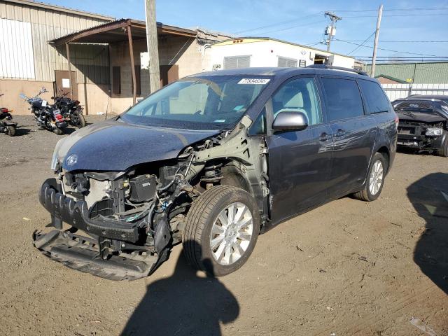 TOYOTA SIENNA LE 2011 with VIN 5TDJK3DC6BS012948 - Photo from auction