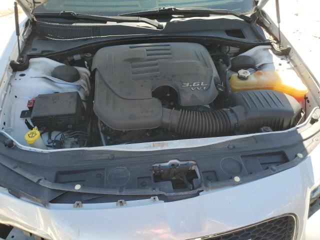 Photo 11 from auction – 2015 CHRYSLER 300 LIMITE with VIN 2C3CCAAGXFH893907