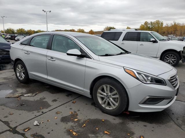 Photo 4 from auction – 2017 HYUNDAI SONATA SE with VIN 5NPE24AF9HH540357