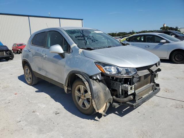 Photo 4 from auction – 2019 CHEVROLET TRAX LS with VIN 3GNCJKSB5KL289510