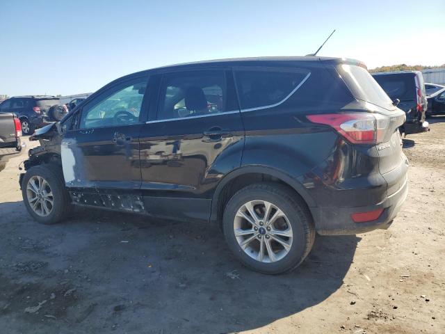 Photo 2 from auction – 2017 FORD ESCAPE SE with VIN 1FMCU9GD2HUC60818