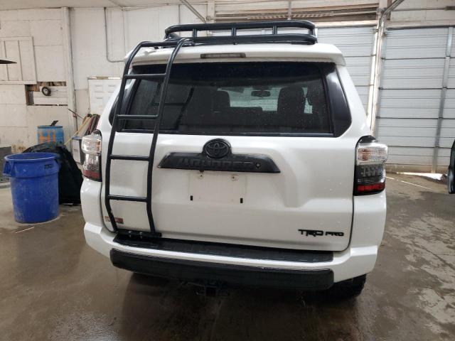 Photo 6 from auction – 2019 TOYOTA 4RUNNER SR with VIN JTEBU5JR2K5725611