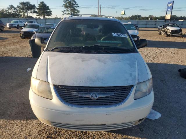 Photo 5 from auction – 2002 CHRYSLER TOWN & COU with VIN 2C8GP64L22R721400