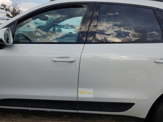 Photo 13 from auction – 2016 PORSCHE MACAN S with VIN WP1AB2A52GLB46444