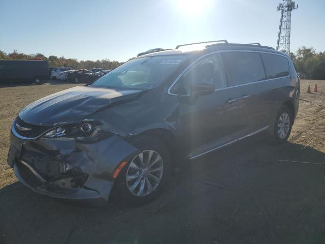 CHRYSLER PACIFICA T 2017 with VIN 2C4RC1BG3HR543021 - Photo from auction