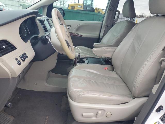 Photo 7 from auction – 2012 TOYOTA SIENNA XLE with VIN 5TDYK3DC0CS198566