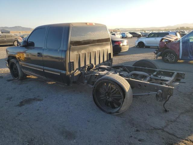 Photo 2 from auction – 2005 CHEVROLET SILVERADO with VIN 2GCEC19T251177757