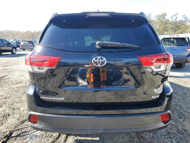 Photo 6 from auction – 2019 TOYOTA HIGHLANDER with VIN 5TDKZRFH1KS562280