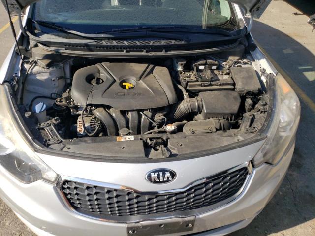 Photo 11 from auction – 2016 KIA FORTE EX with VIN KNAFZ4A85G5490201